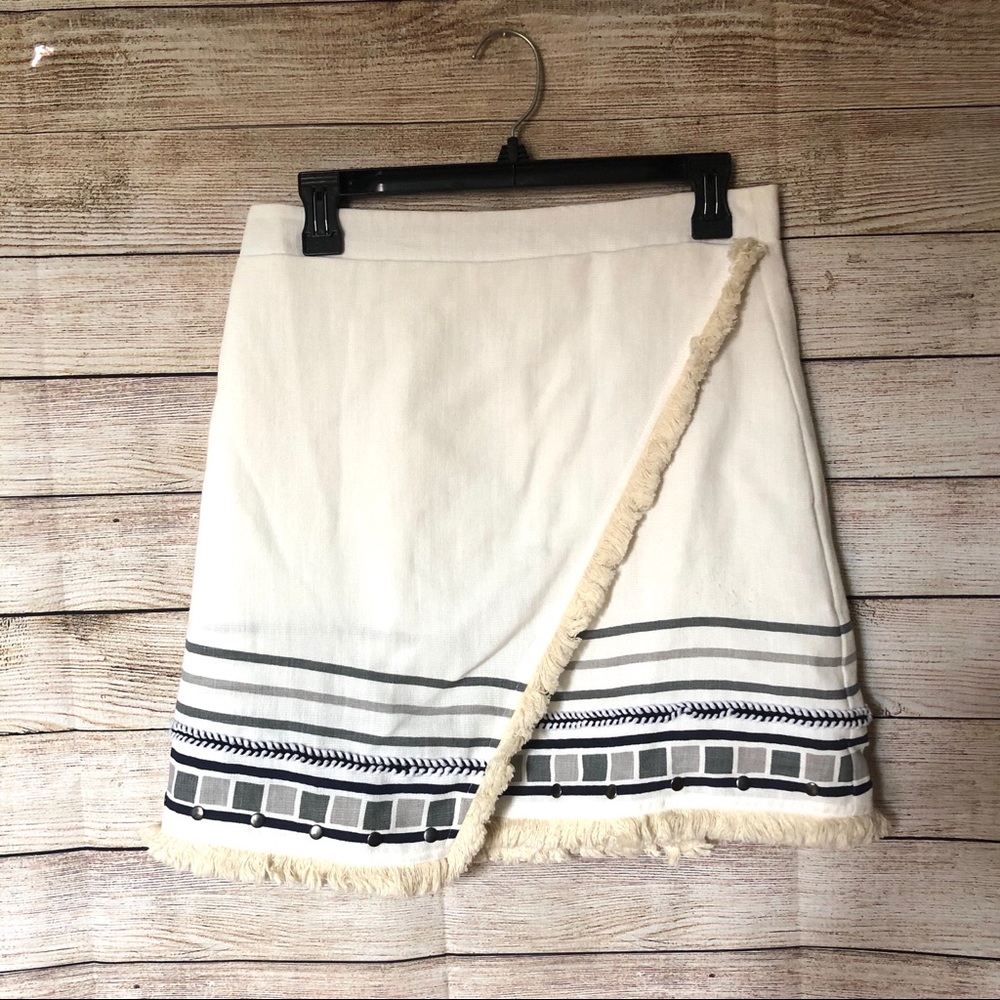 MINKPINK white tribal skirt medium